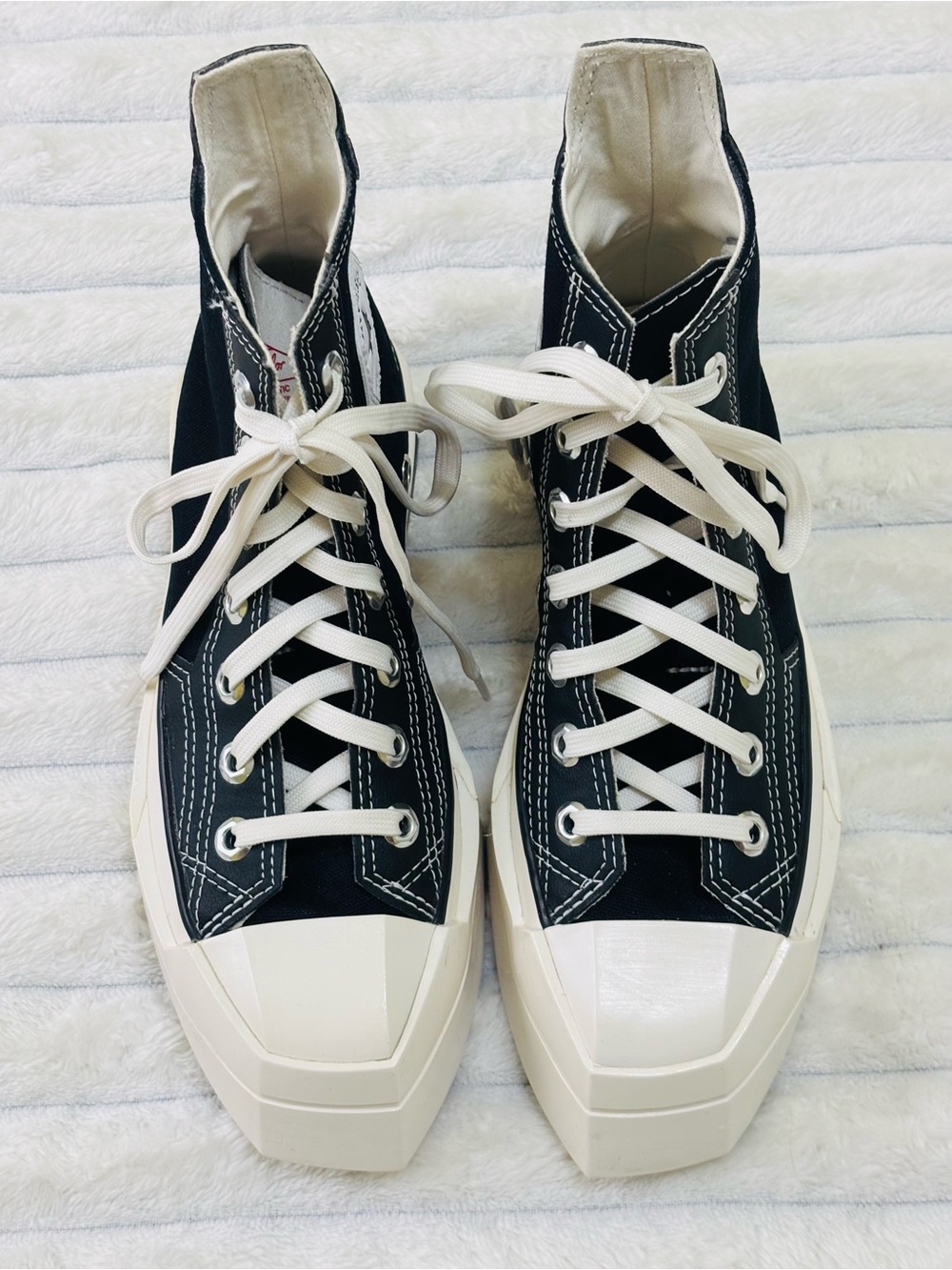 Converse Chuck 70 De Luxe Squared High Top Sneakers sz 5 - Picture 3 of 12